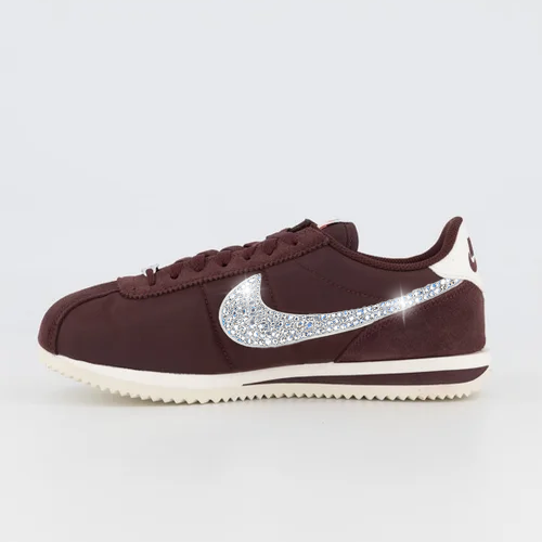 STRAZ Custom Nike Cortez – Burgundy
